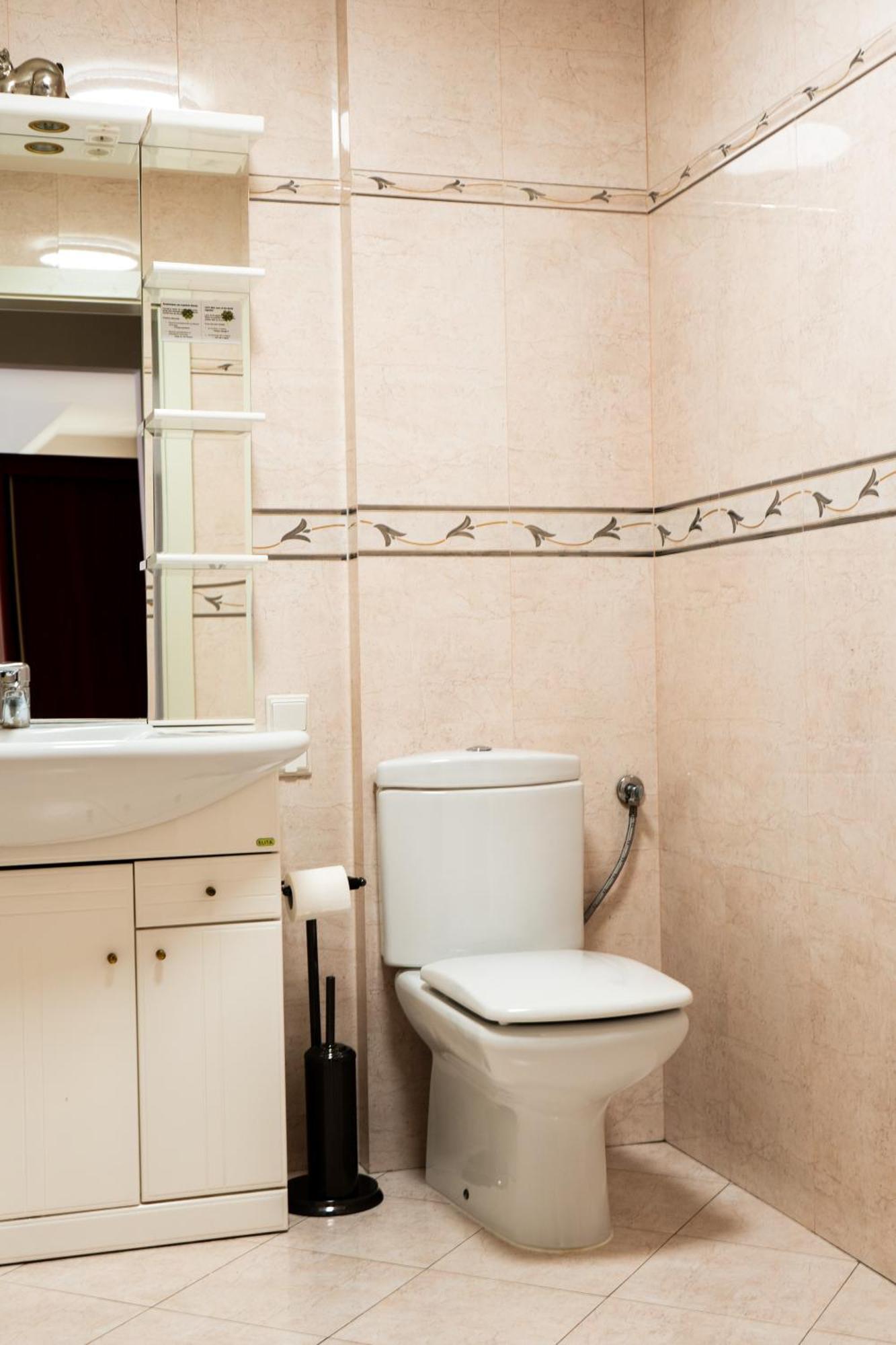 Hotel Court Wellness&Spa Kedzierzyn-Kozle Exterior photo